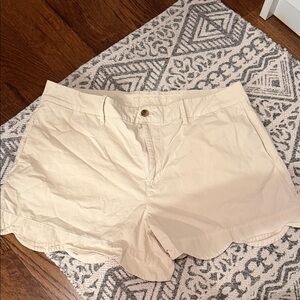 American Eagle Outfitters Cream Scallop Hem High Waist Shorts
